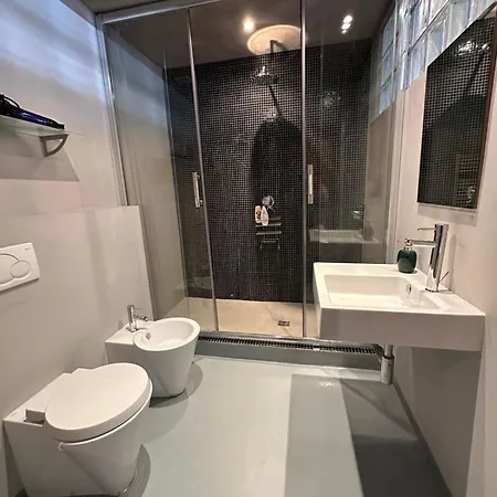 דירה Spacious Karlin Lofty