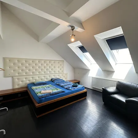 شقة Spacious Karlin Lofty براغ