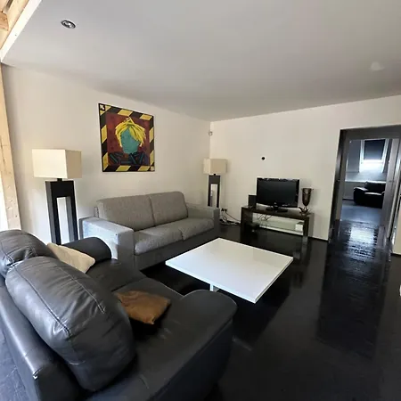 Spacious Karlin Lofty *